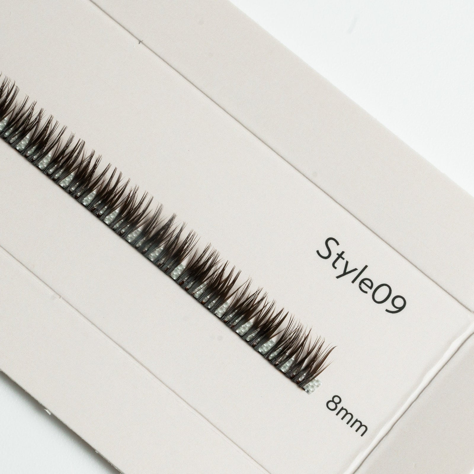 Kępki #DIYLashTech – Ciemny Brąz Styl 09 – pojedyncze opakowanie