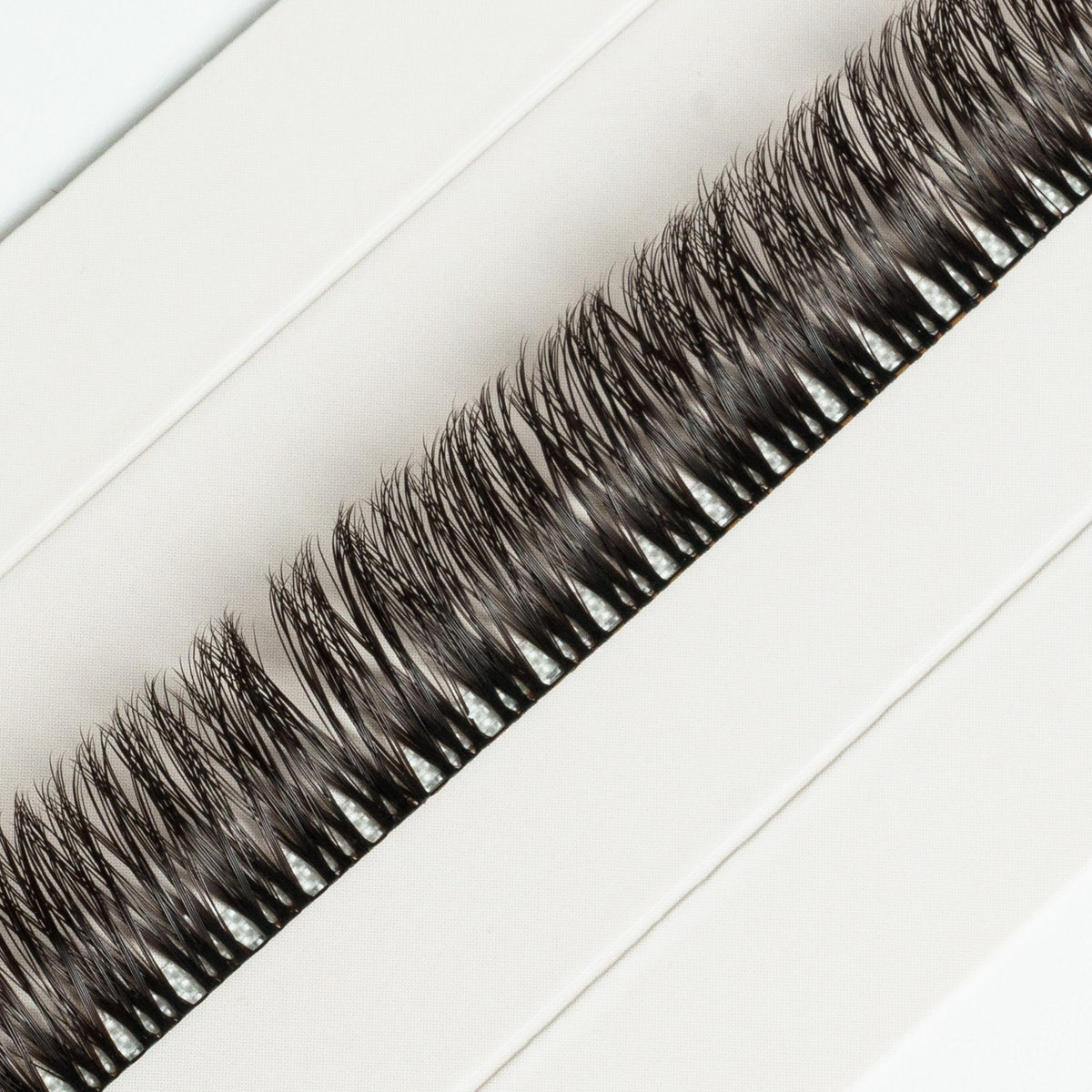 Kępki #DIYLashTech – Ciemny Brąz Styl 09 – pojedyncze opakowanie